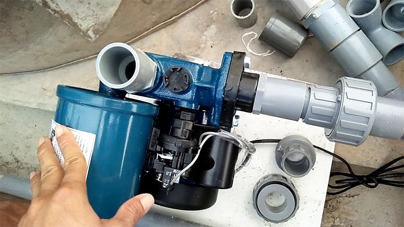 Vòi nước chảy yếu hình 6