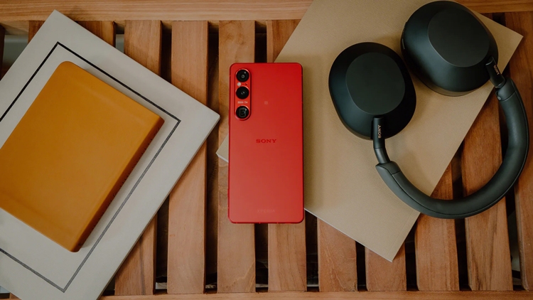 Sony Xperia 1 VI Scarlet ra mắt tại châu Âu sau thời gian độc quyền ở Nhật Bản